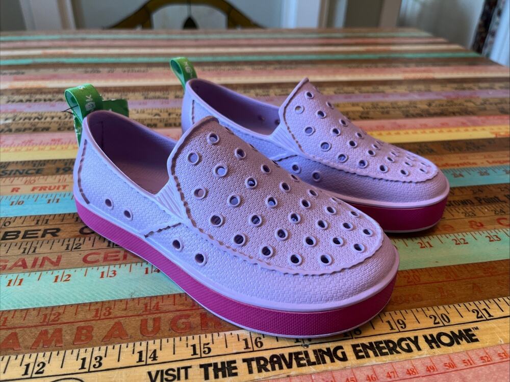 NEW Sanuk Lil Walker Water Shoes Big Kids Size 1 Youth Slip On Loafer Lilac Pink
